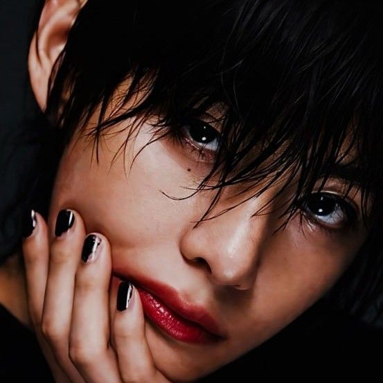 V (BTS)の最近の活動写真