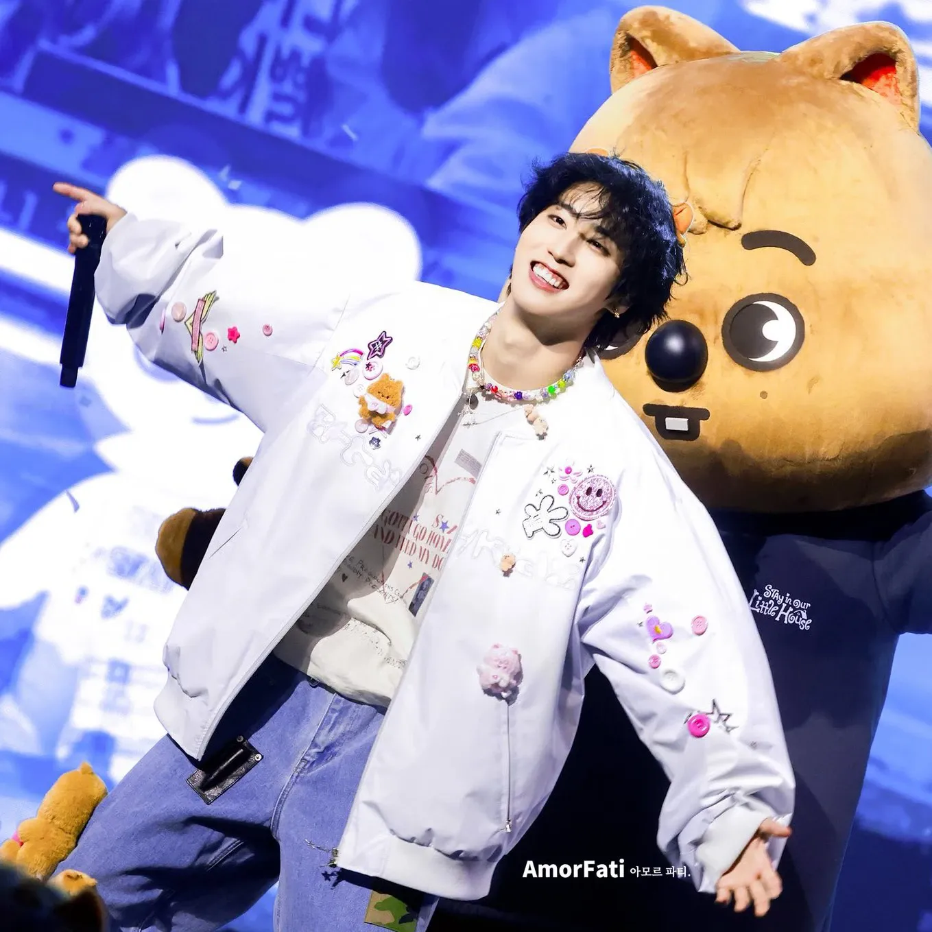 Behind-the-scenes cut of HAN (Stray Kids)