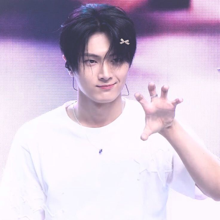 Recent activity shot of Jay (ENHYPEN)