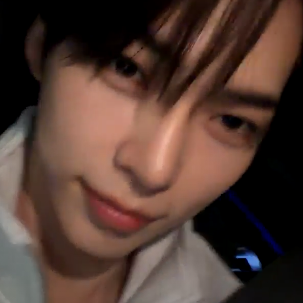 Recent activity shot of Sung Hanbin (ZEROBASEONE)