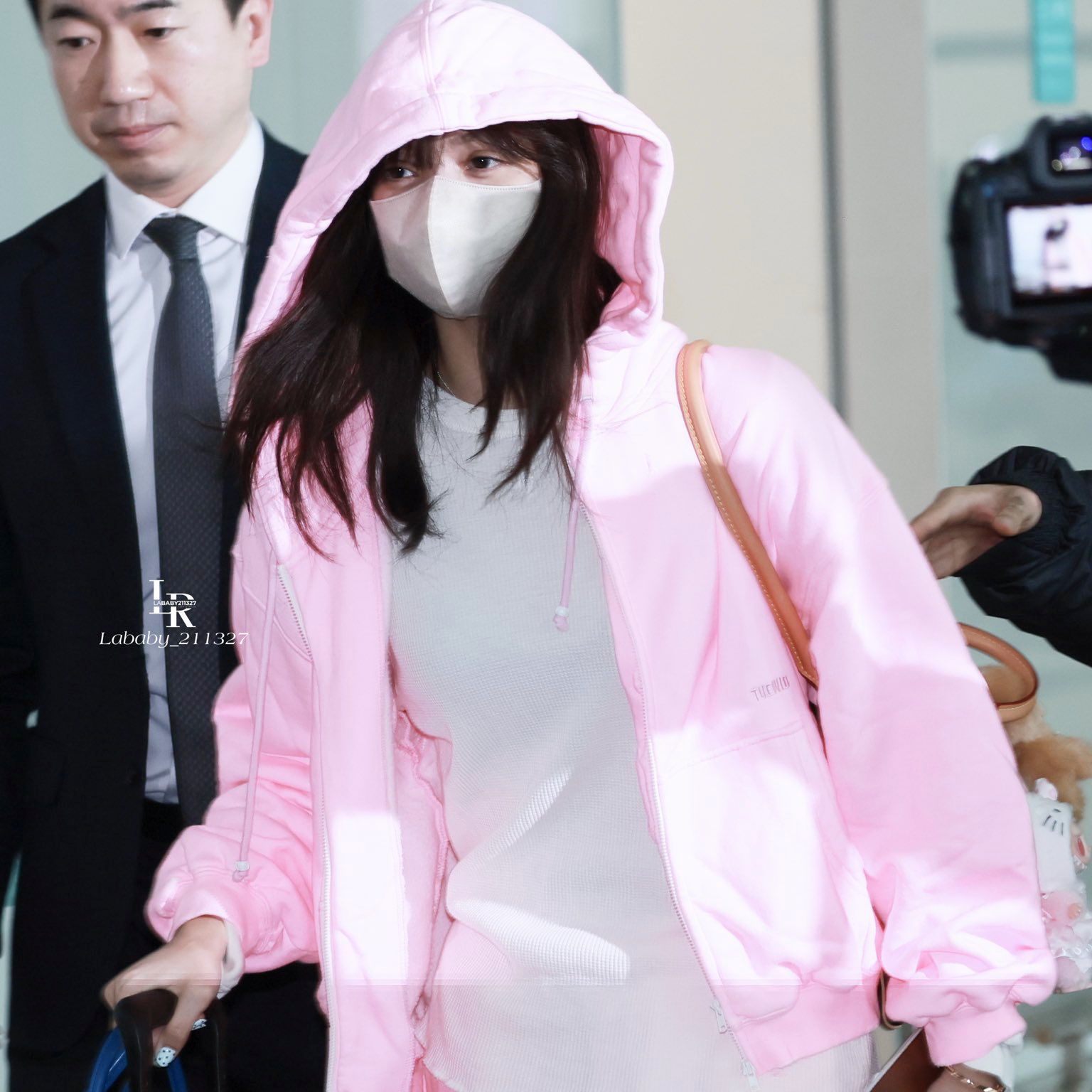 Momen yang diabadikan oleh penggemar Lisa (BLACKPINK)