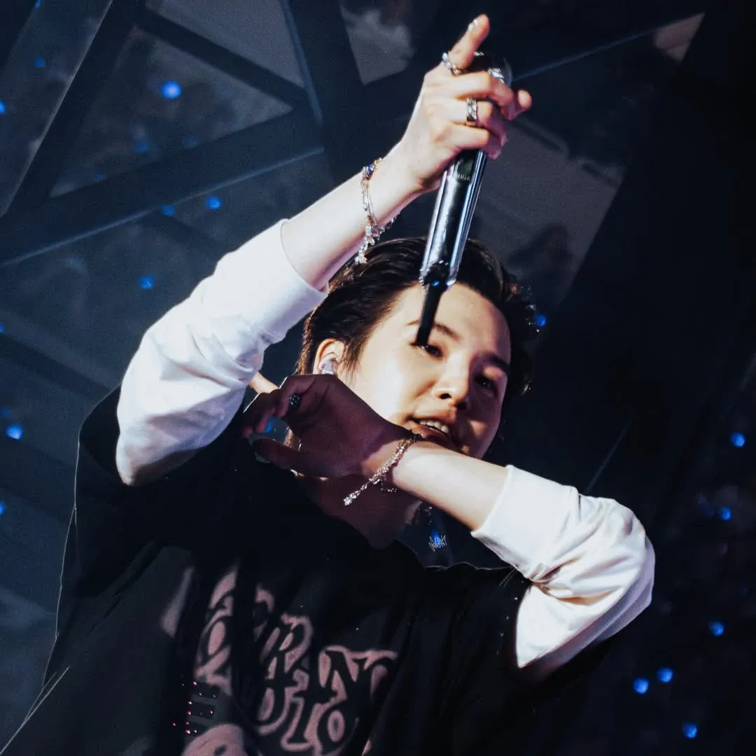 Foto terbaru SUGA (BTS)