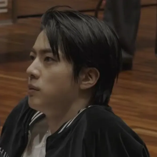 Behind-the-scenes cut of Jin (BTS)