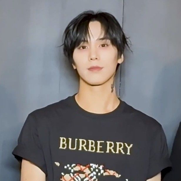 A moment captured by Rocky's fan