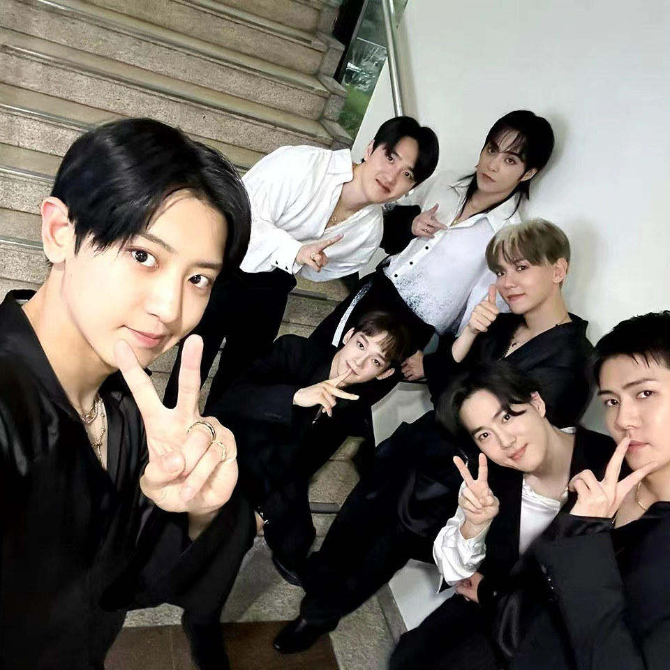 EXO 최근 활동샷