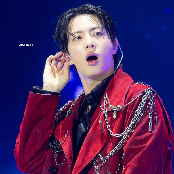 Potret di balik layar Jin (BTS)