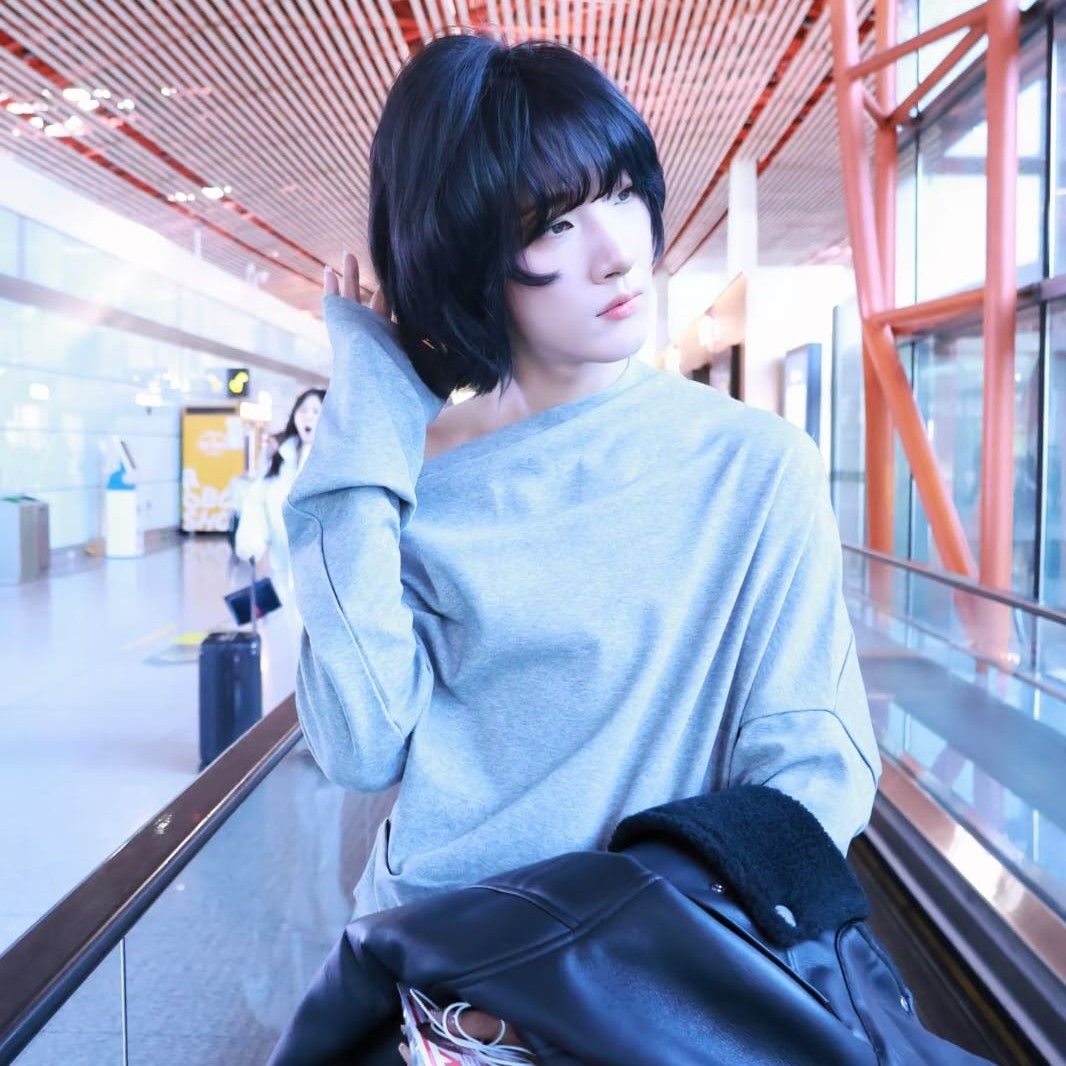 A moment captured by Hu Yetao (NexT1DE)'s fan