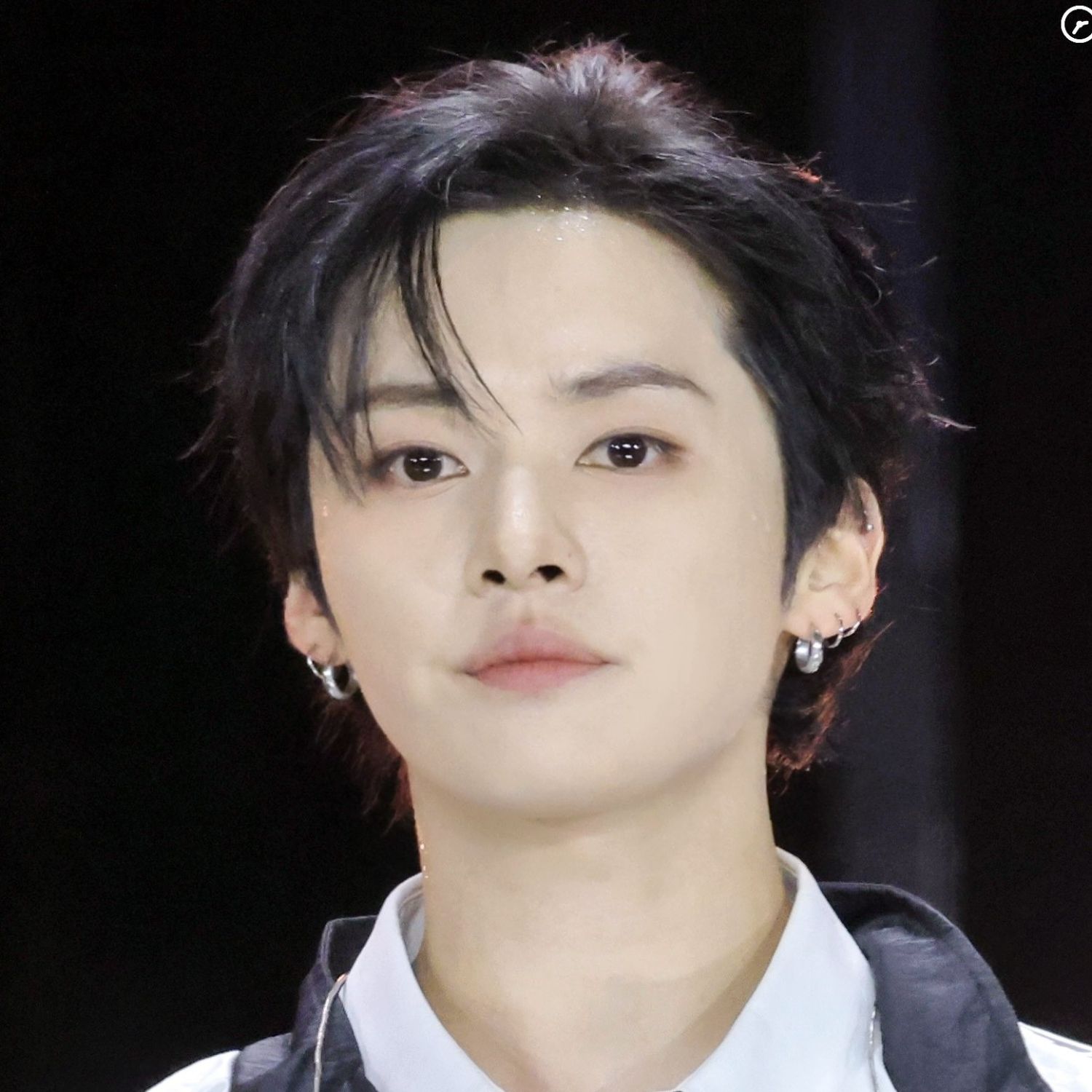 Latest photo of Lee Know (Stray Kids)