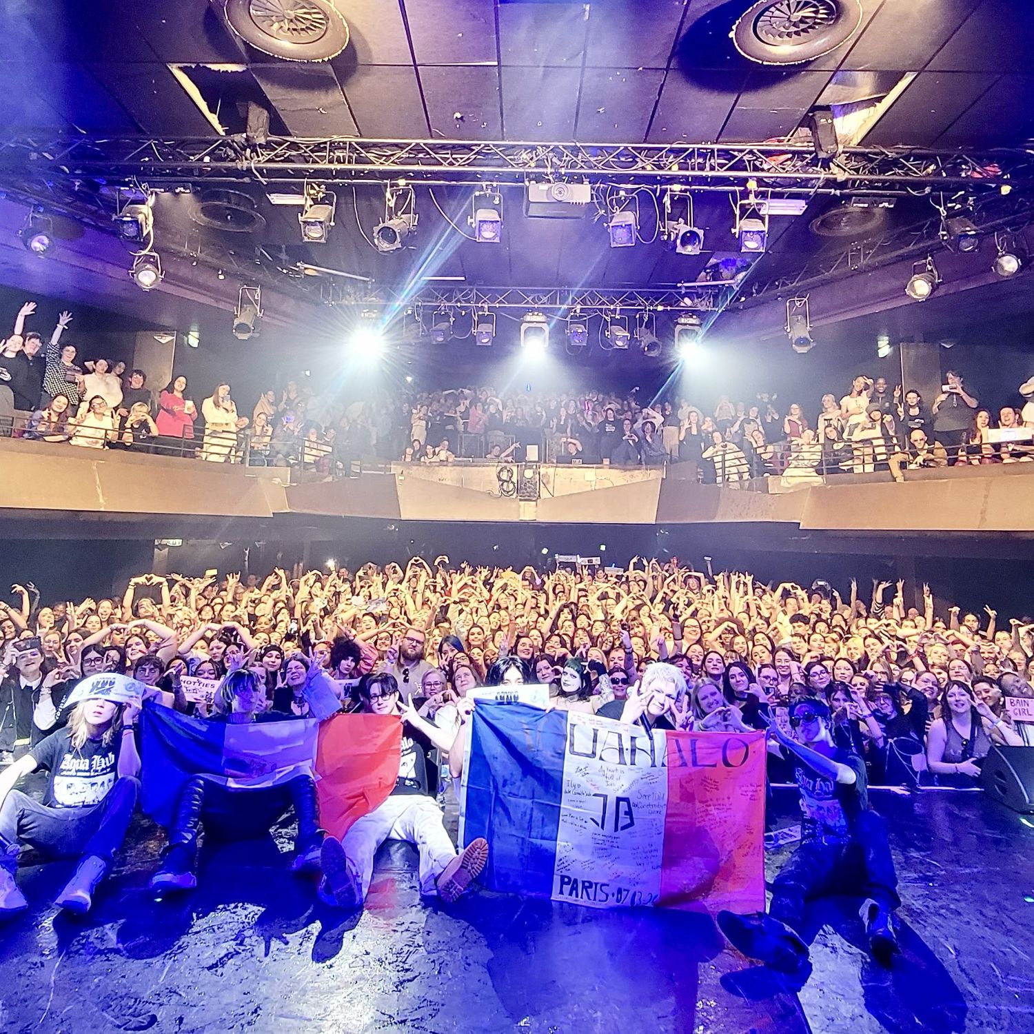 Behind-the-scenes cut of JUST B