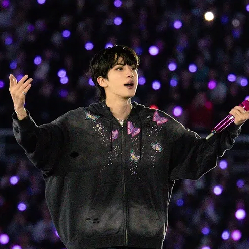 Momen yang diabadikan oleh penggemar Jin (BTS)