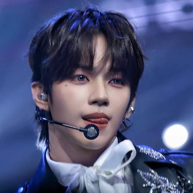 Latest photo of JL (AHOF)