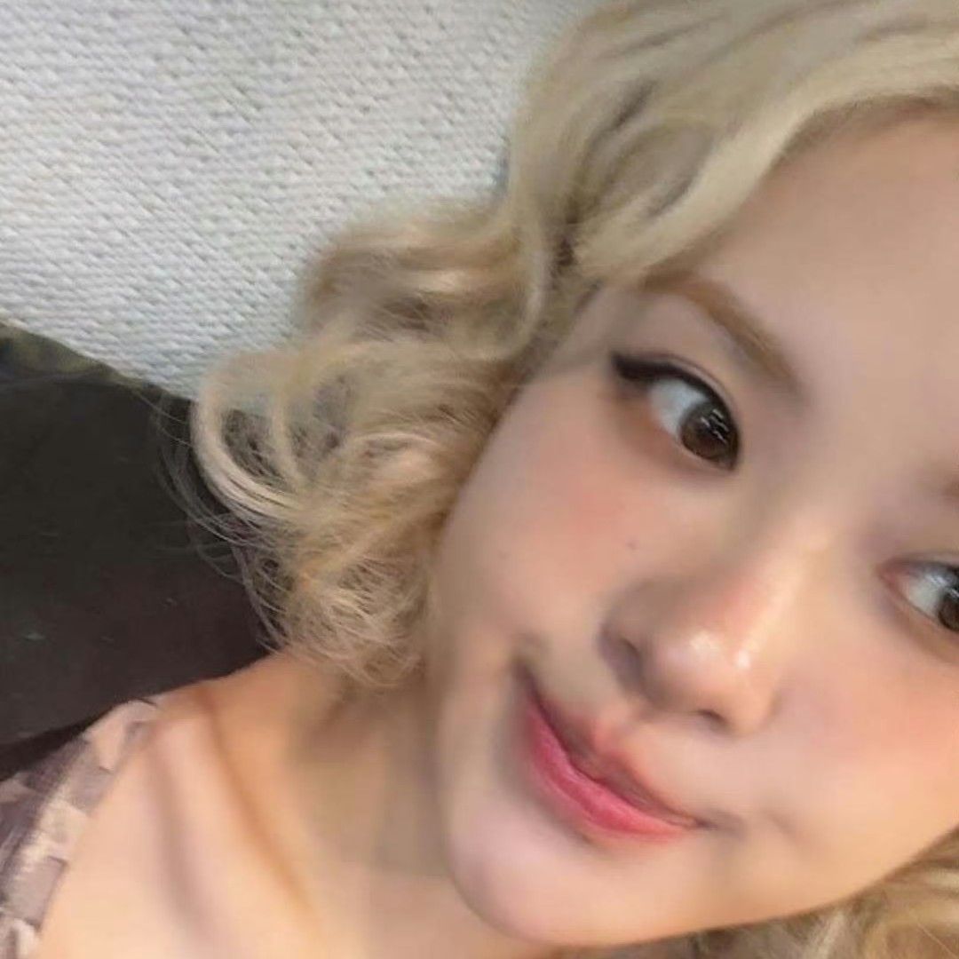 로제 (BLACKPINK)의 비하인드 컷