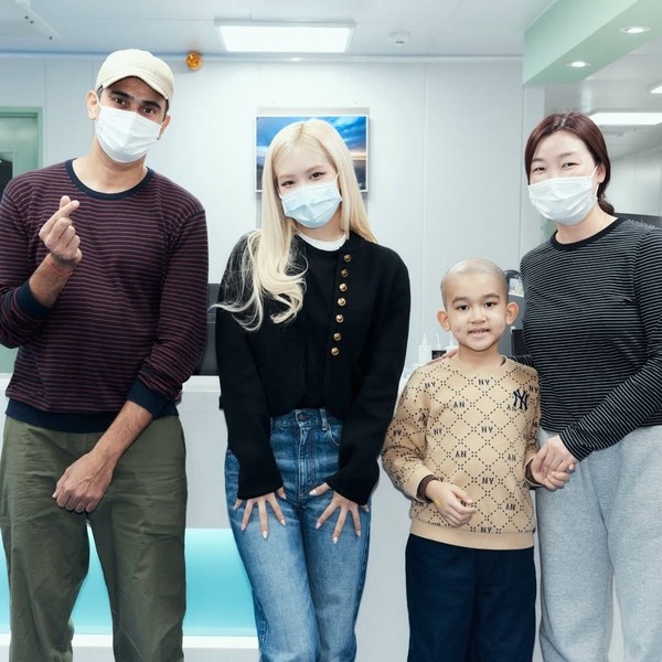 捕捉到ROSÉ (BLACKPINK)魅力的代表照片