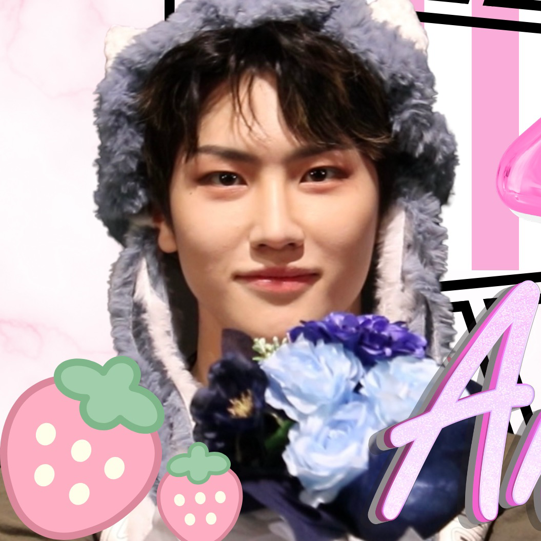 Behind-the-scenes cut of Taehun (TNX)