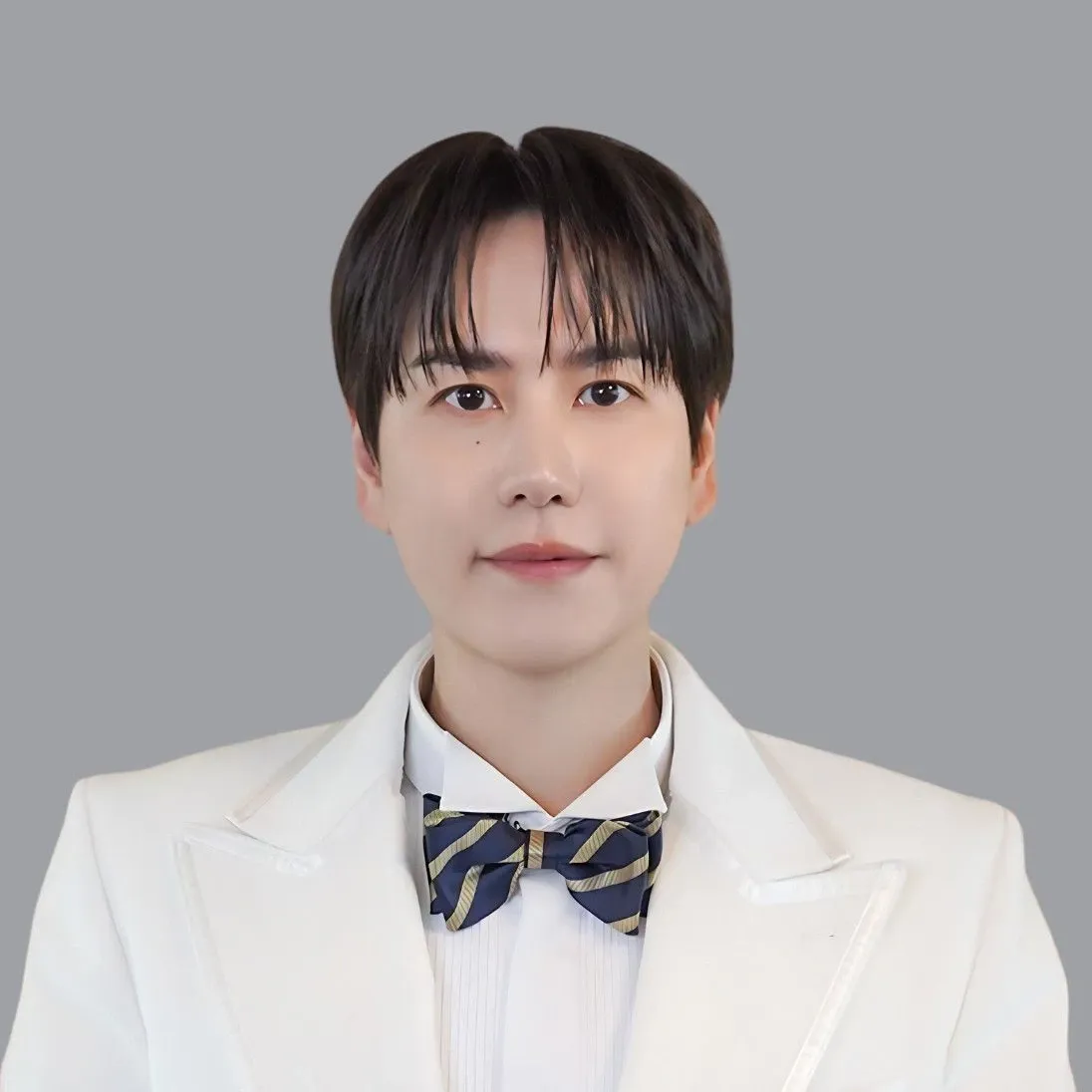 Behind-the-scenes cut of Kyuhyun (Super Junior)