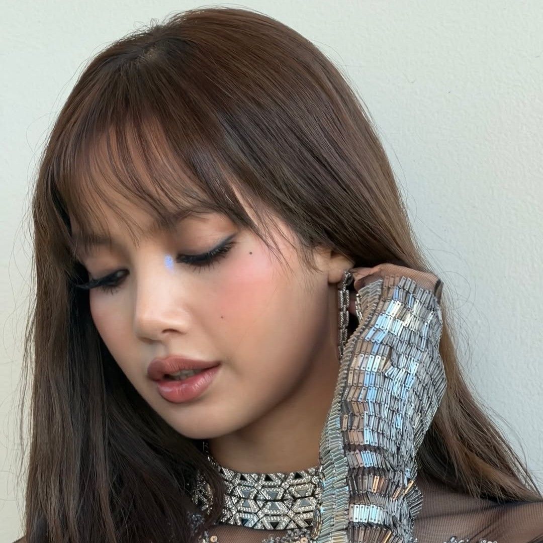 리사 (BLACKPINK)의 최신 사진