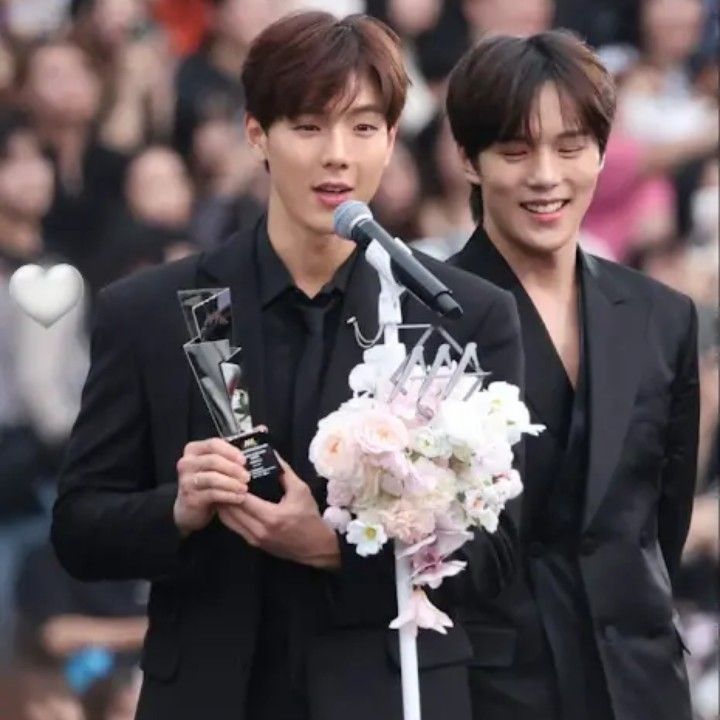 A moment captured by Shownu (MONSTA X)'s fan