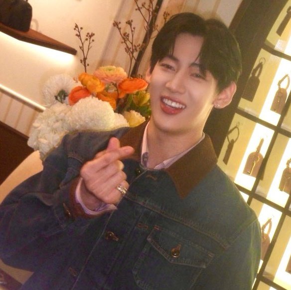 A moment captured by Bambam (GOT7)'s fan