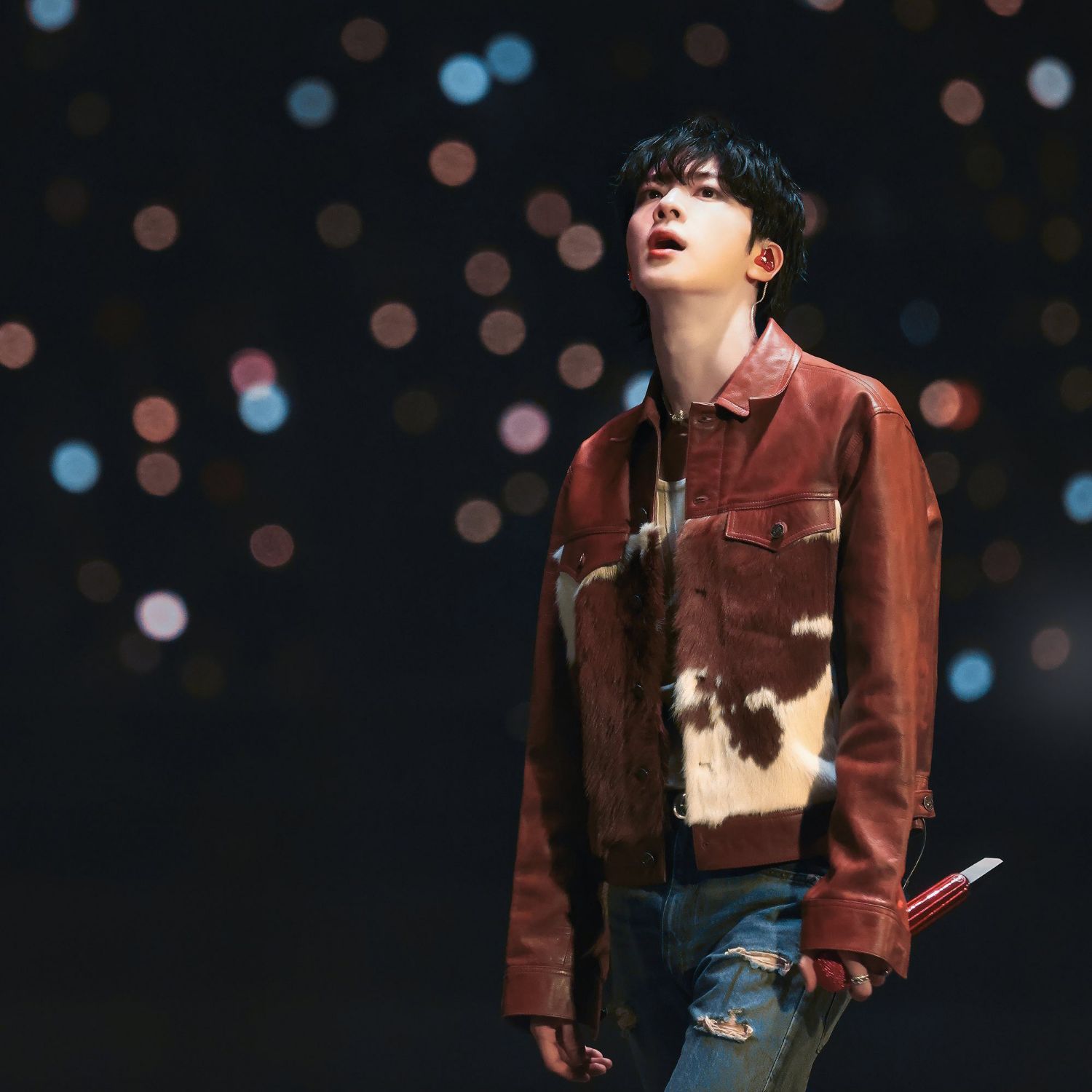 Foto aktivitas terbaru Jin (BTS)