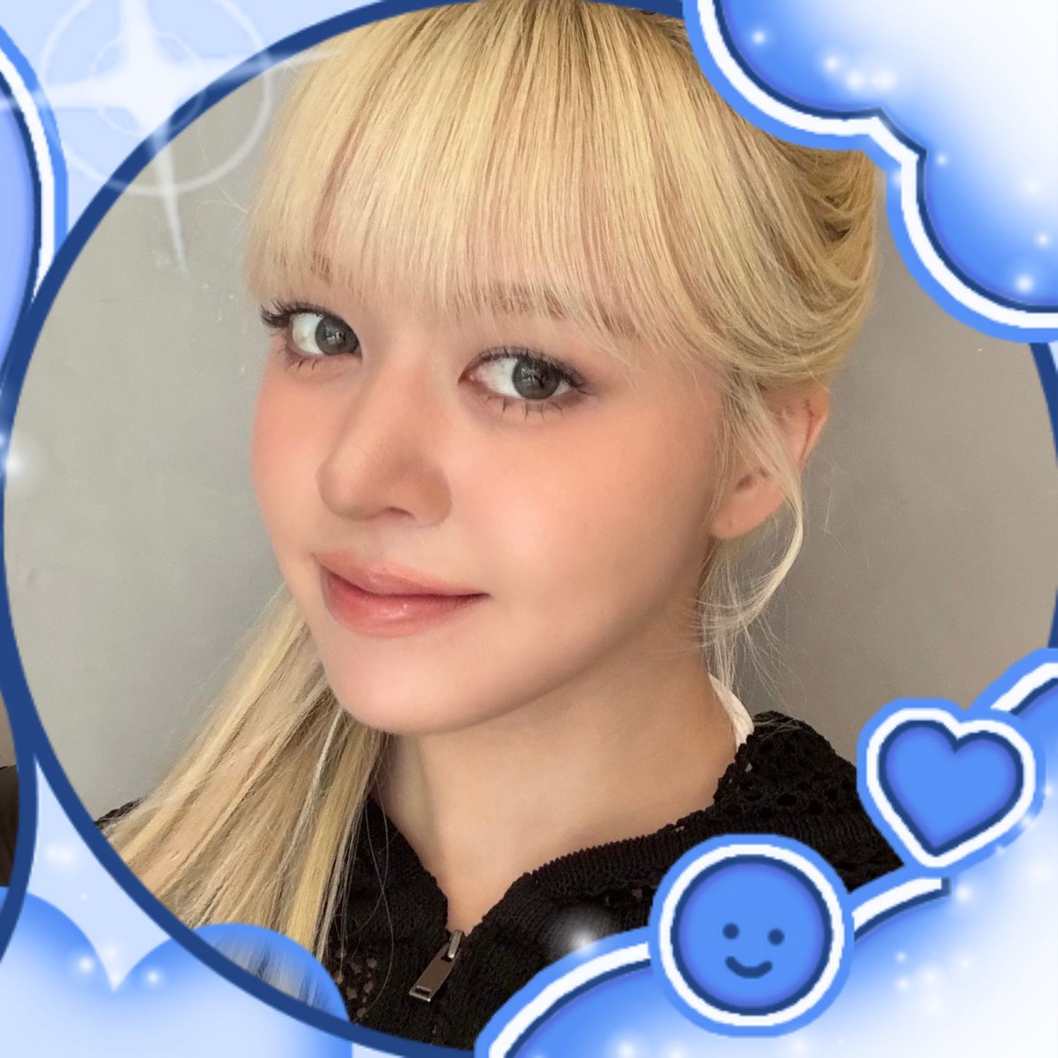 Latest photo of LILY (NMIXX)