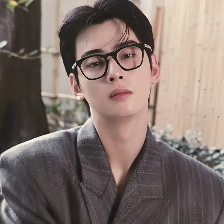 A moment captured by Eunwoo (ASTRO)'s fan