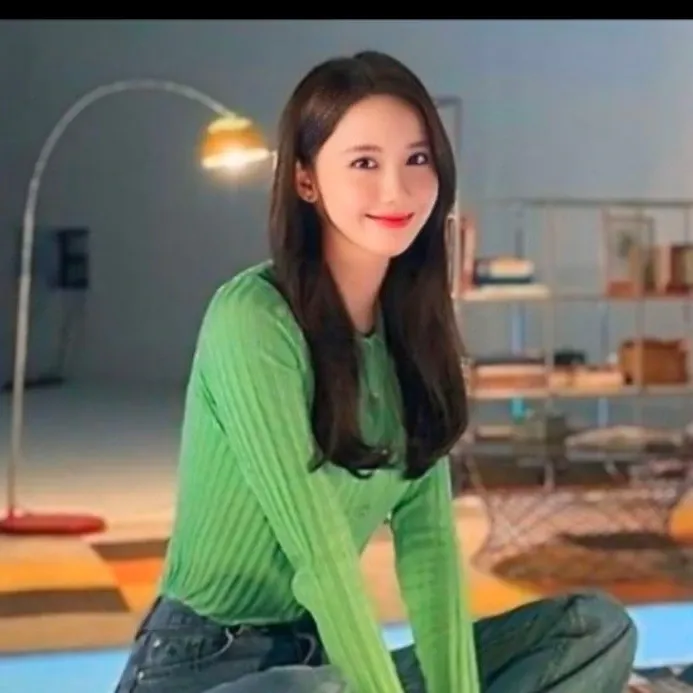 Latest photo of Yoona (Girls' Generation)