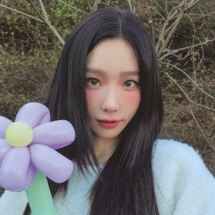 Behind-the-scenes cut of Taeyeon (Girls' Generation)