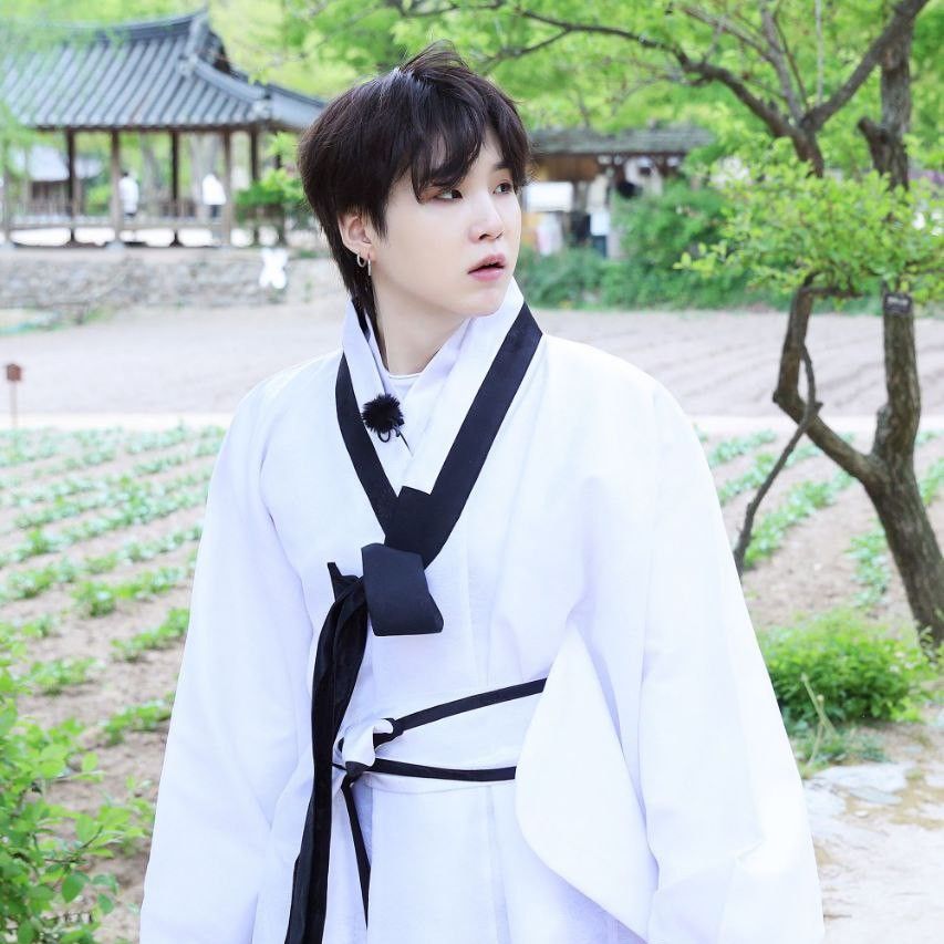 슈가 (방탄소년단) 최근 활동샷