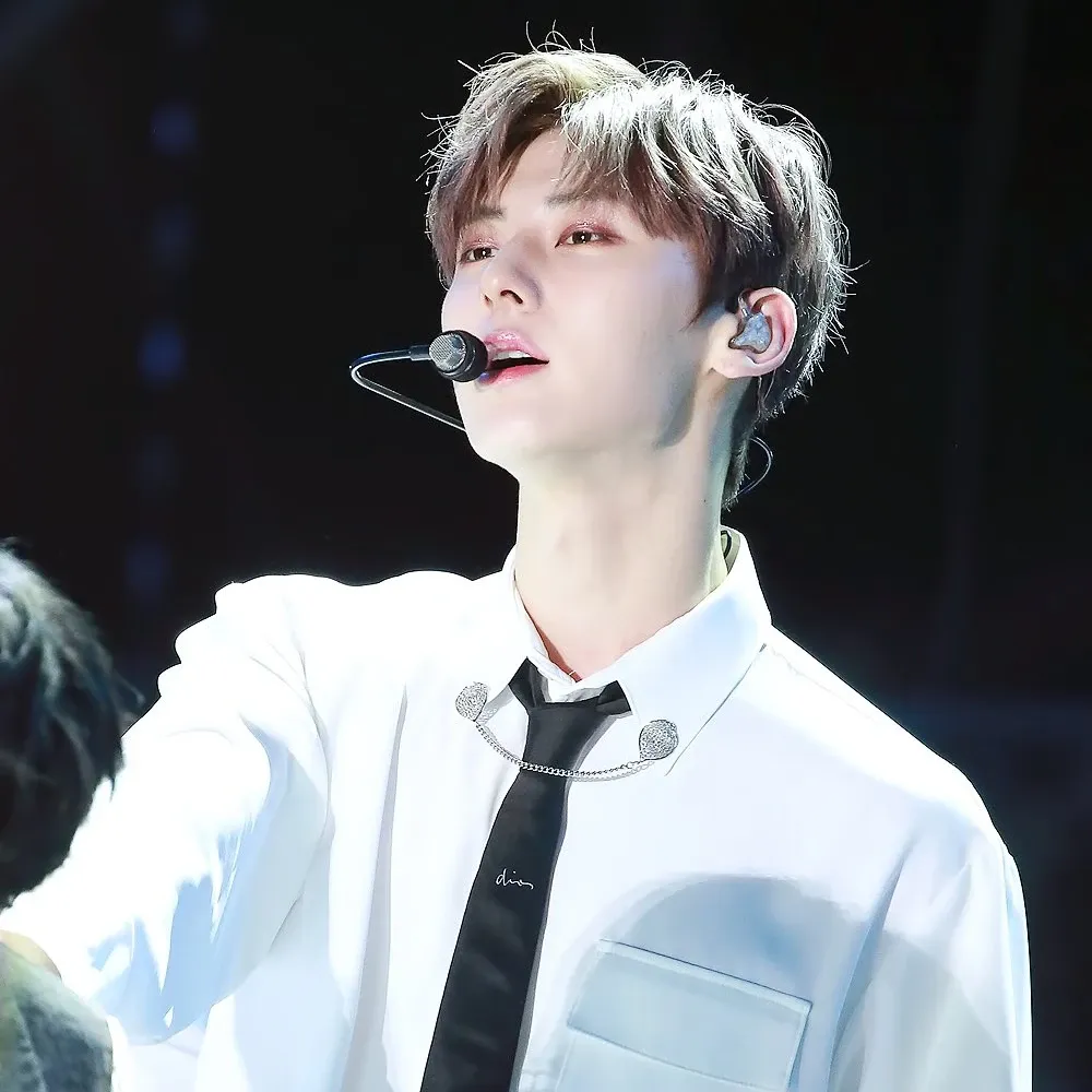Latest photo of Hwang Minhyun