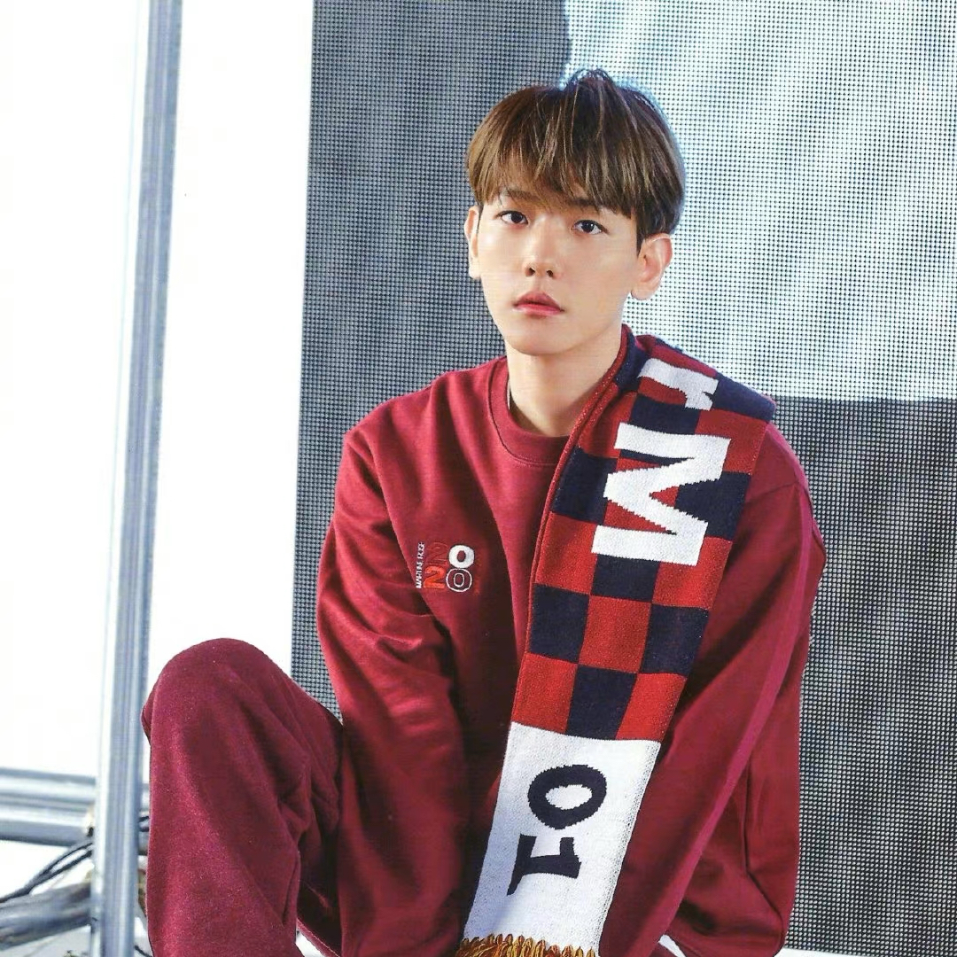백현 (EXO)의 최신 사진