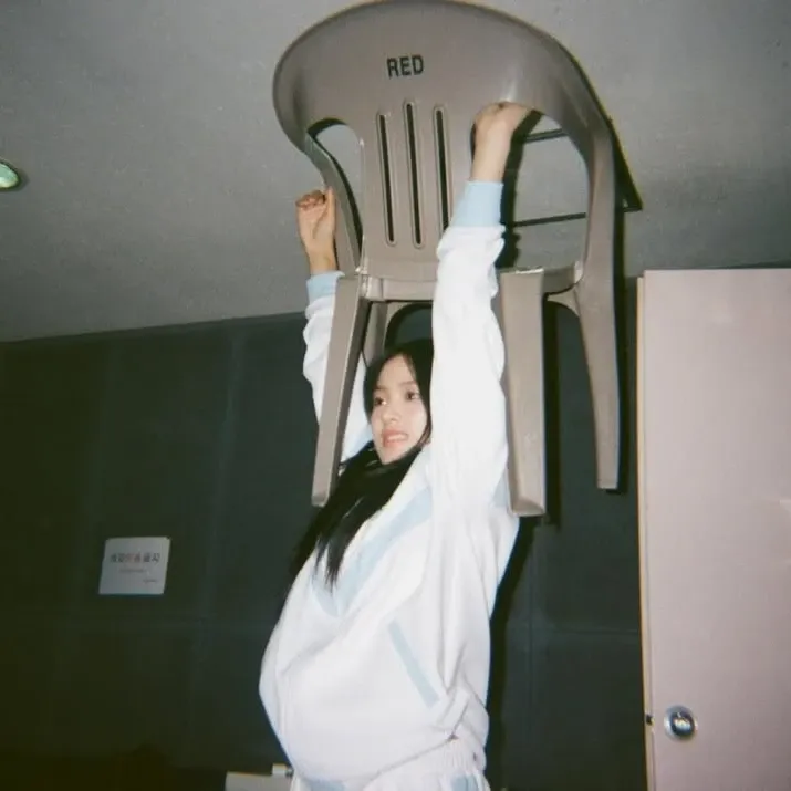 Behind-the-scenes cut of NewJeans