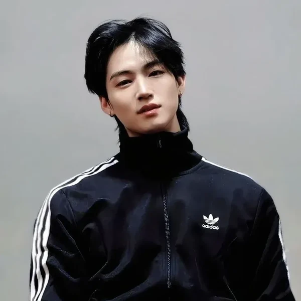 팬들이 사랑하는 JAY B (GOT7)의 인기 프로필 사진