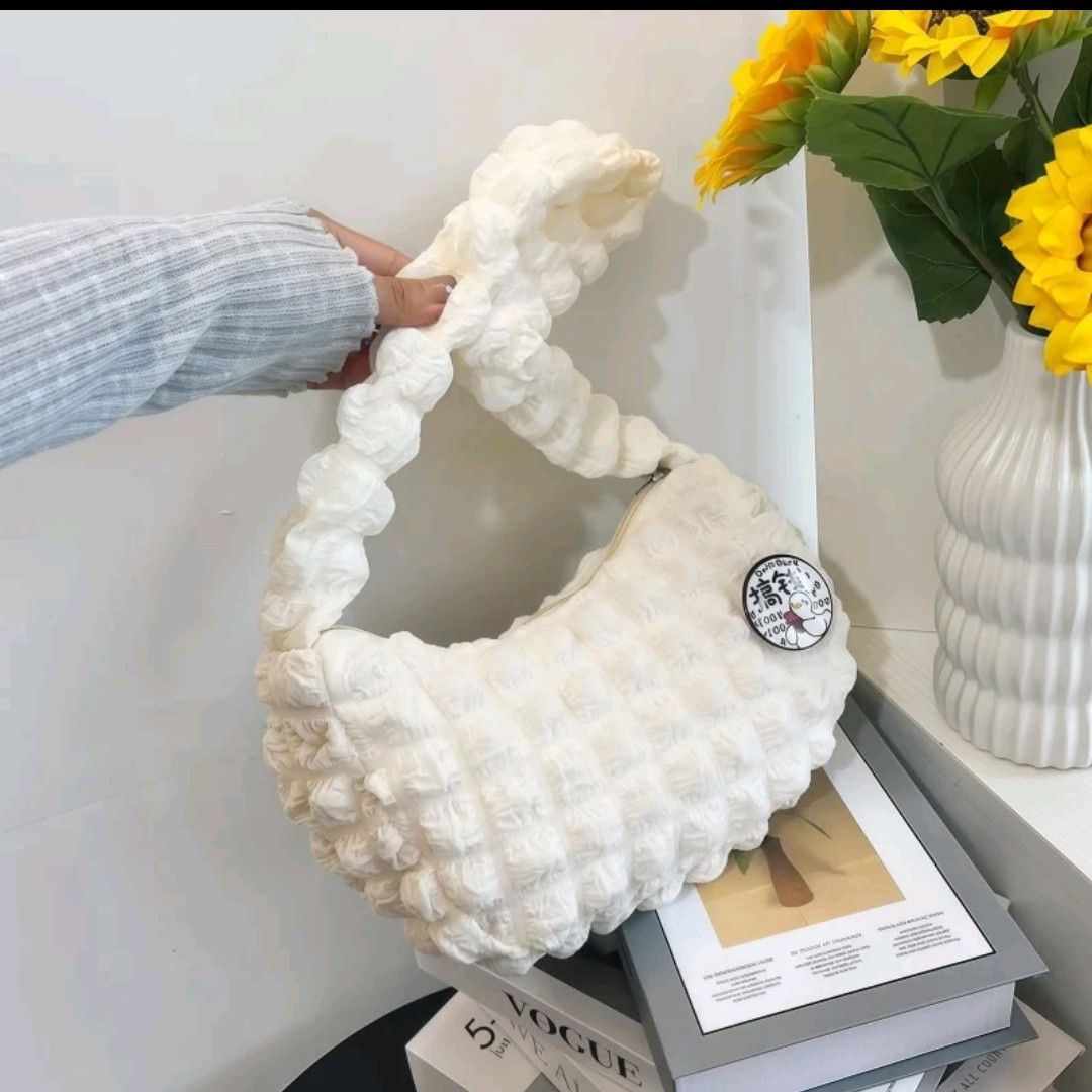 Potret di balik layar TOMORROW X TOGETHER