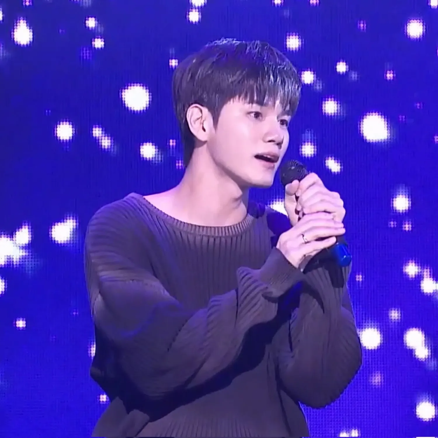 옹성우 최근 활동샷