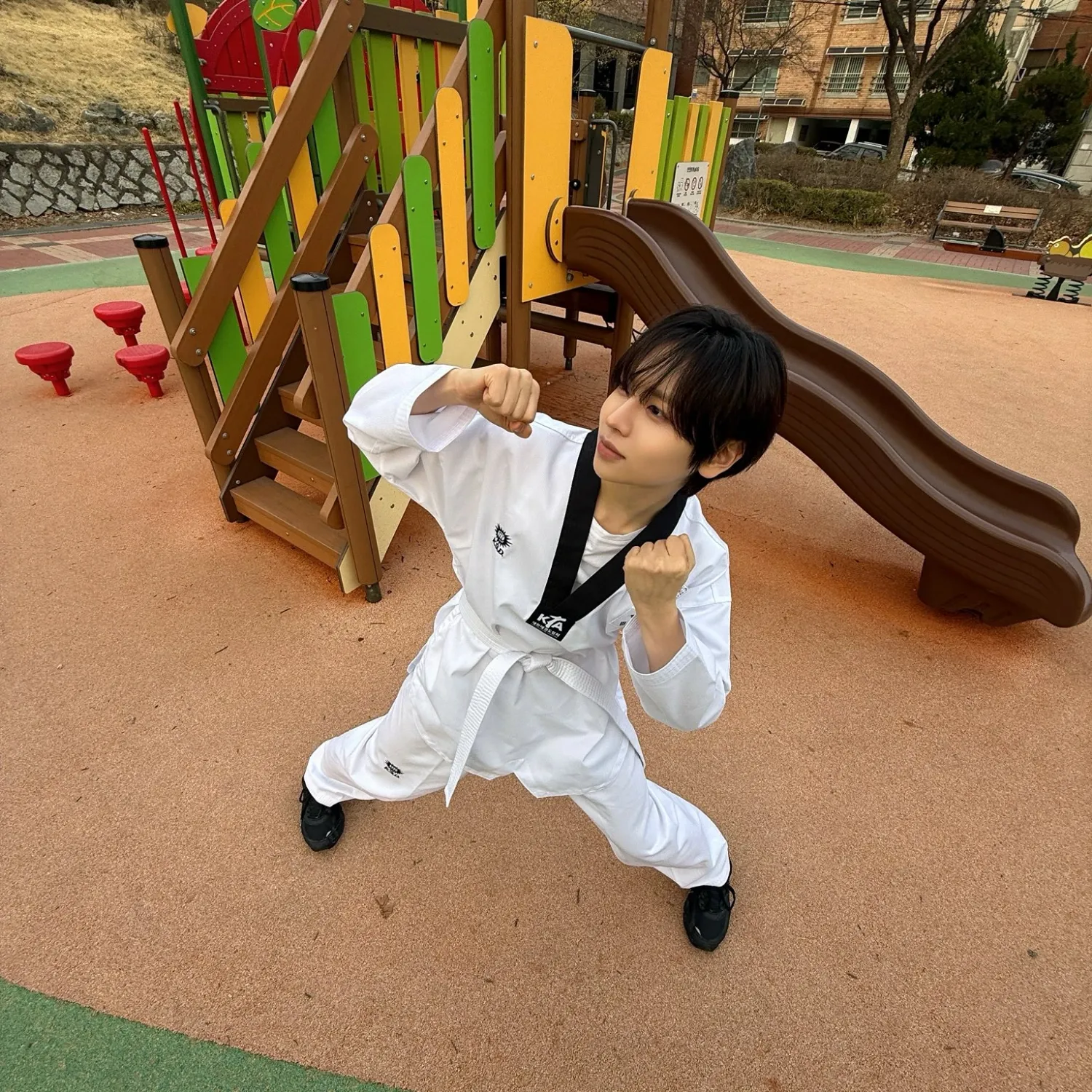Behind-the-scenes cut of Chu yoochan (IDID)