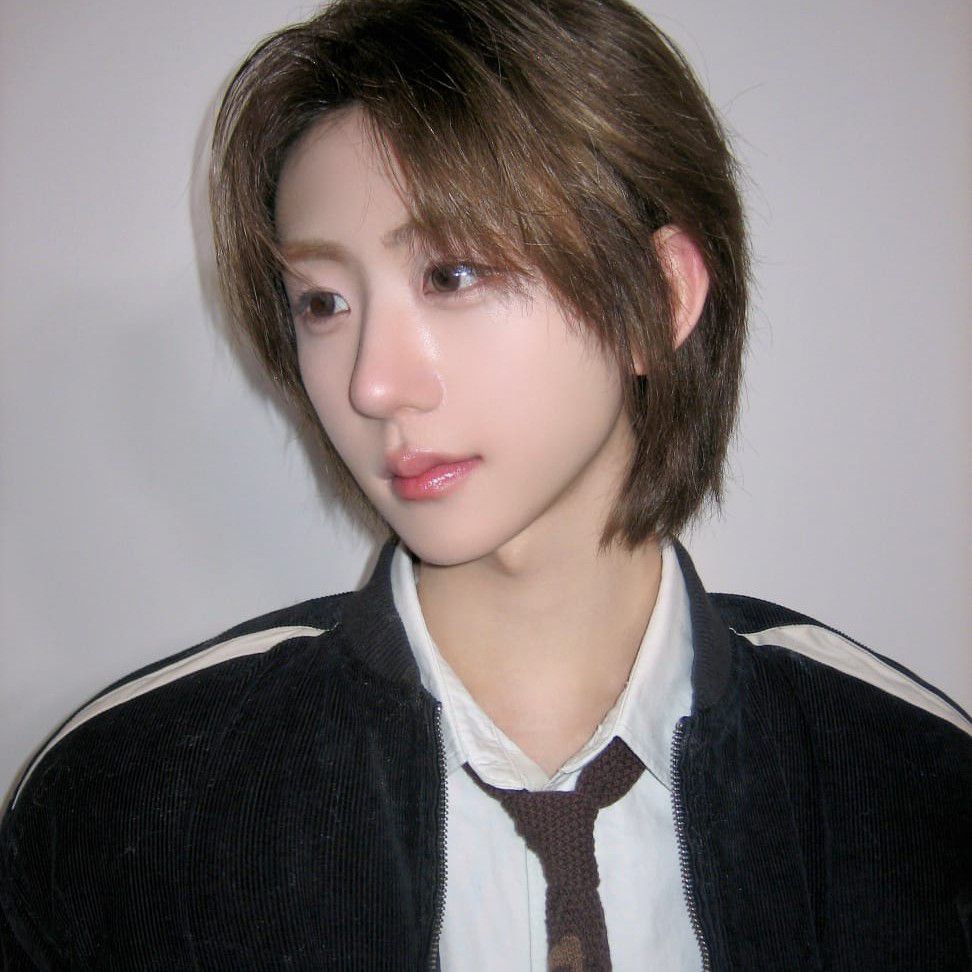 Behind-the-scenes cut of Park wonbin (IDID)