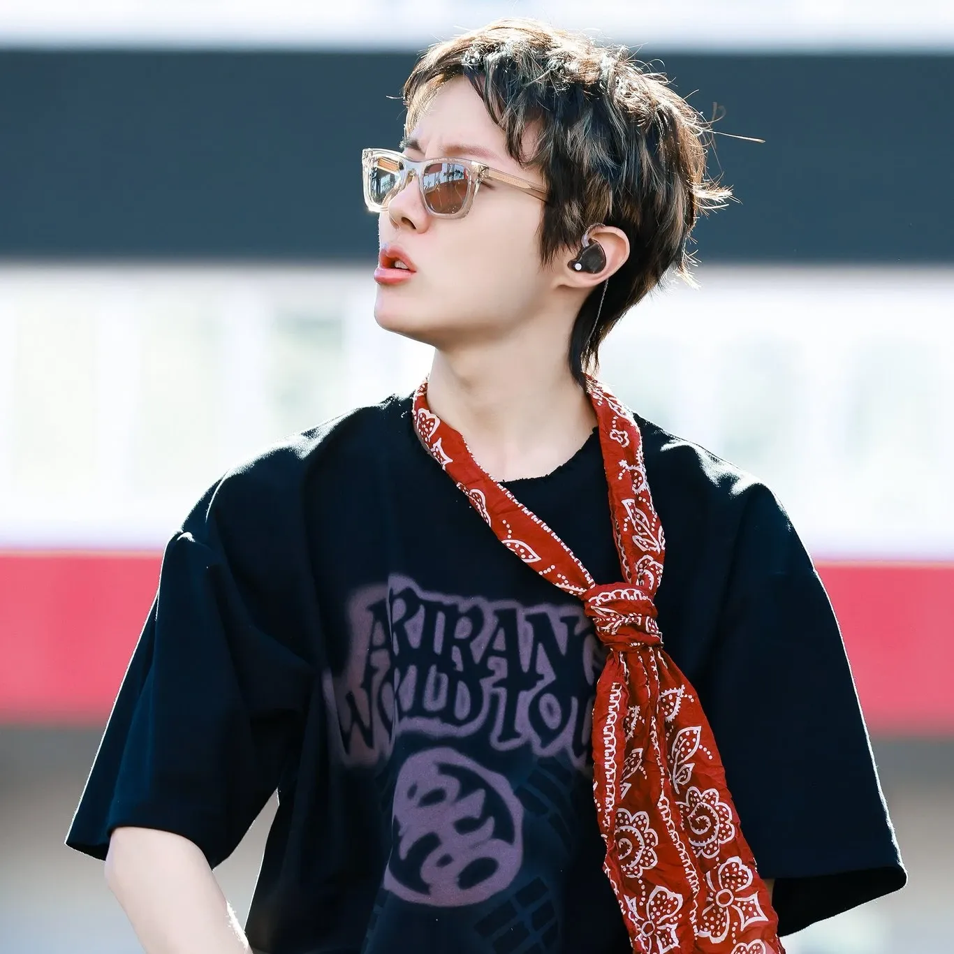 Foto terbaru j-hope (BTS)