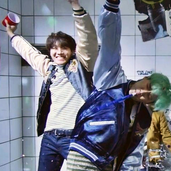 Potret di balik layar SUGA (BTS)