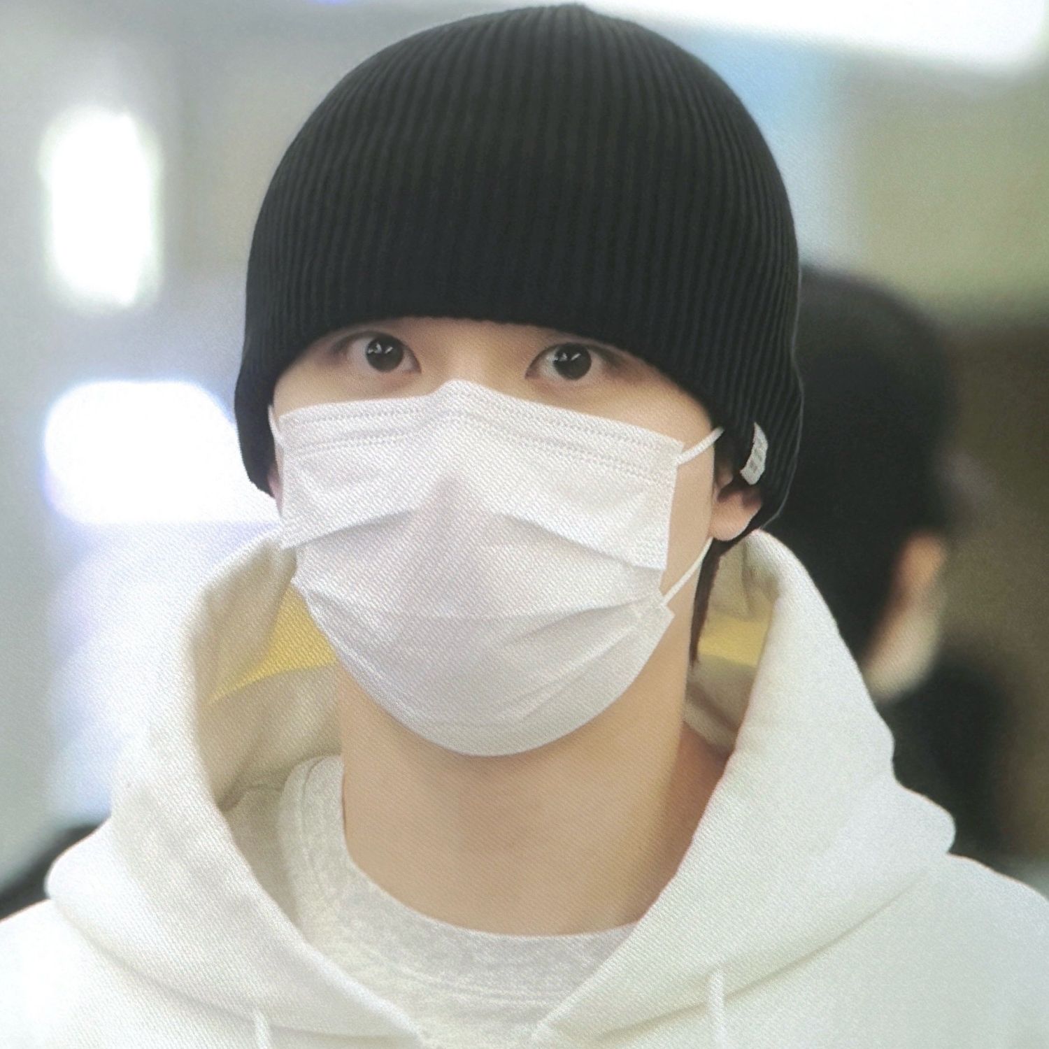 Behind-the-scenes cut of D.O. (EXO)