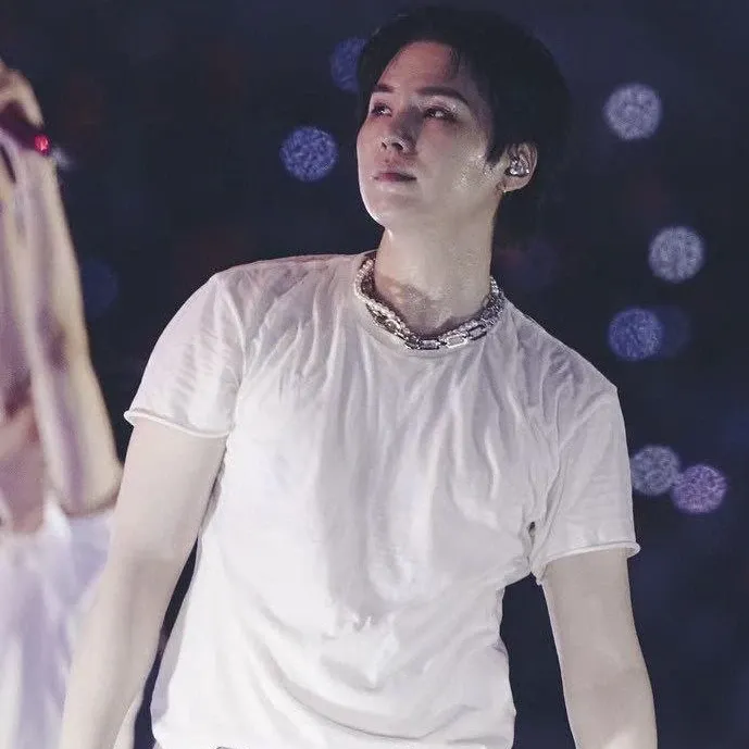 Potret di balik layar SUGA (BTS)