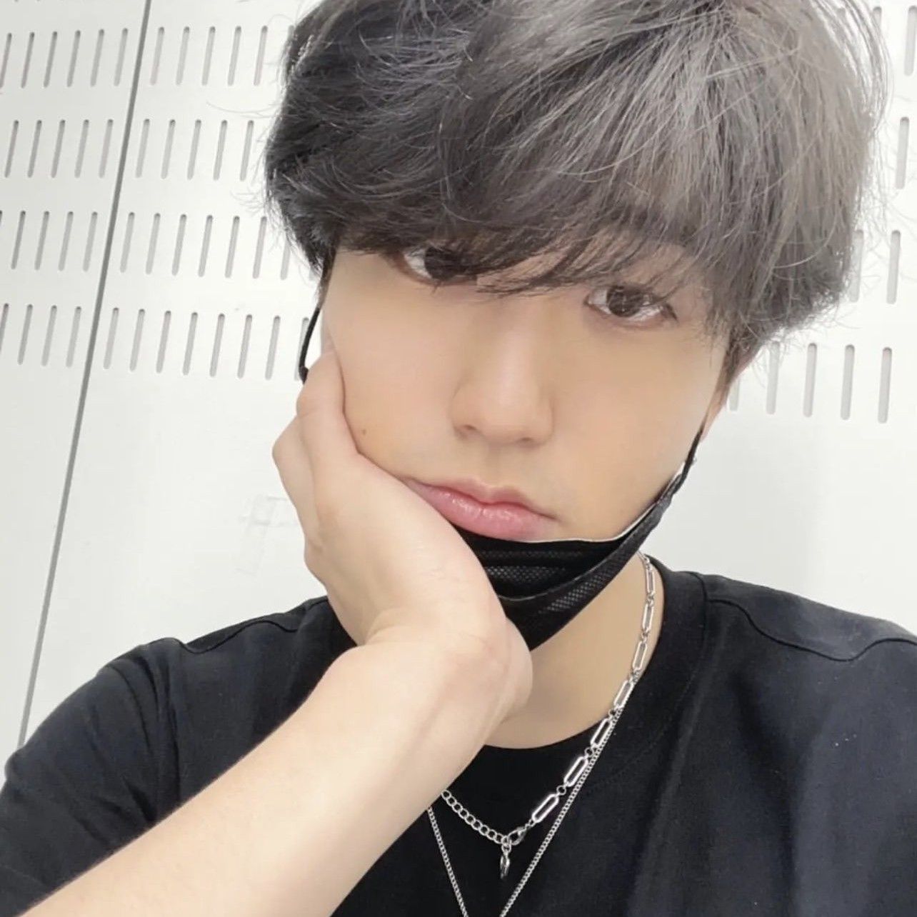 Behind-the-scenes cut of HAN (Stray Kids)