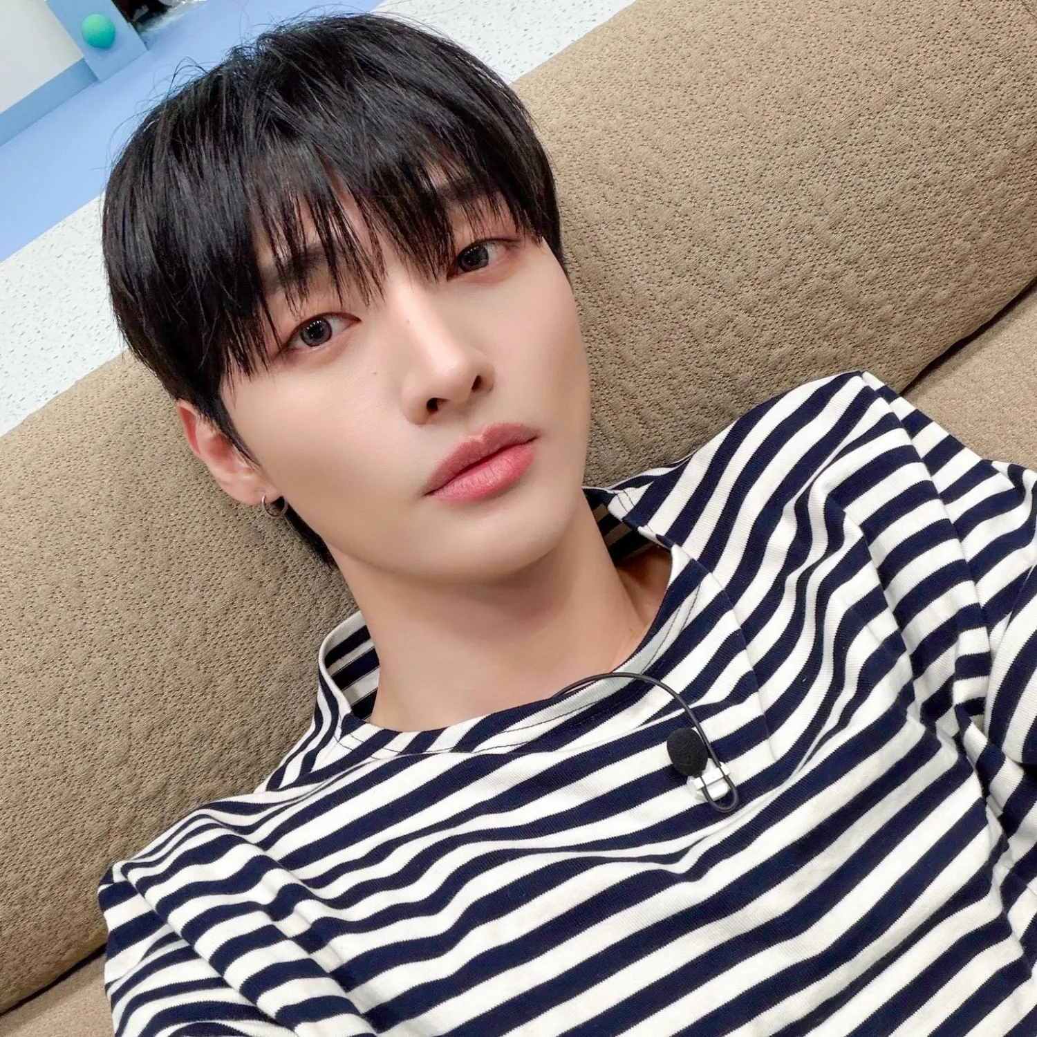 Behind-the-scenes cut of Yoon Jisung