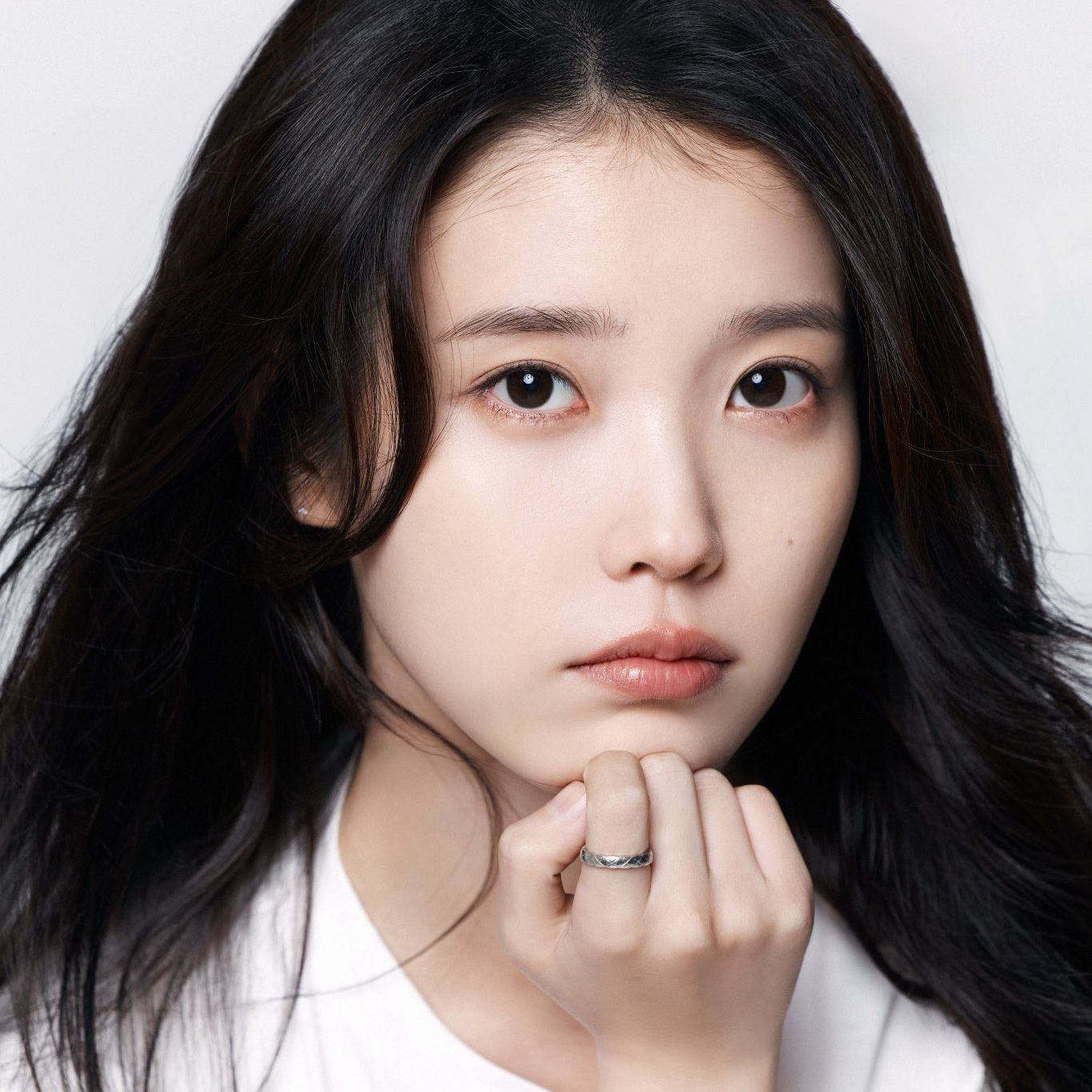 아이유의 비하인드 컷