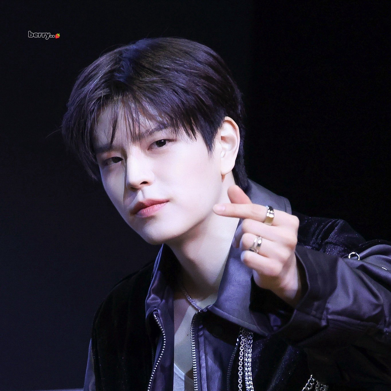 Latest photo of Seungmin (Stray Kids)