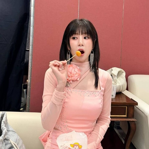 오늘 최애돌에서 빛나는 박초롱 (에이핑크)의 대표 사진