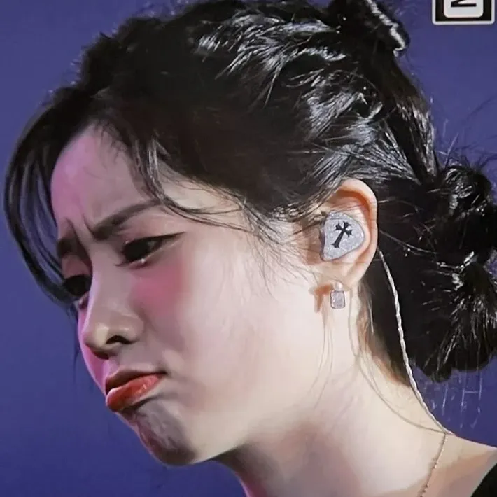 Latest photo of Dahyun (TWICE)