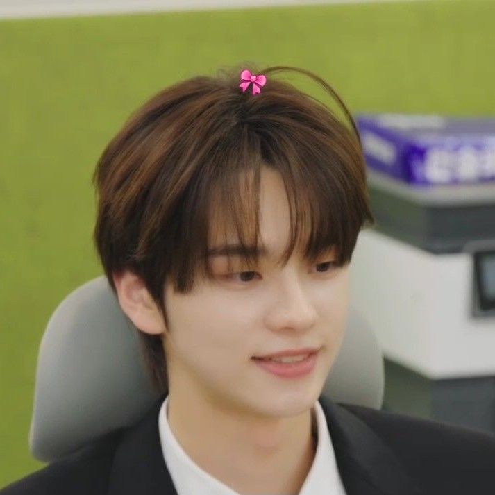 Foto aktivitas terbaru Shinyu (TWS)