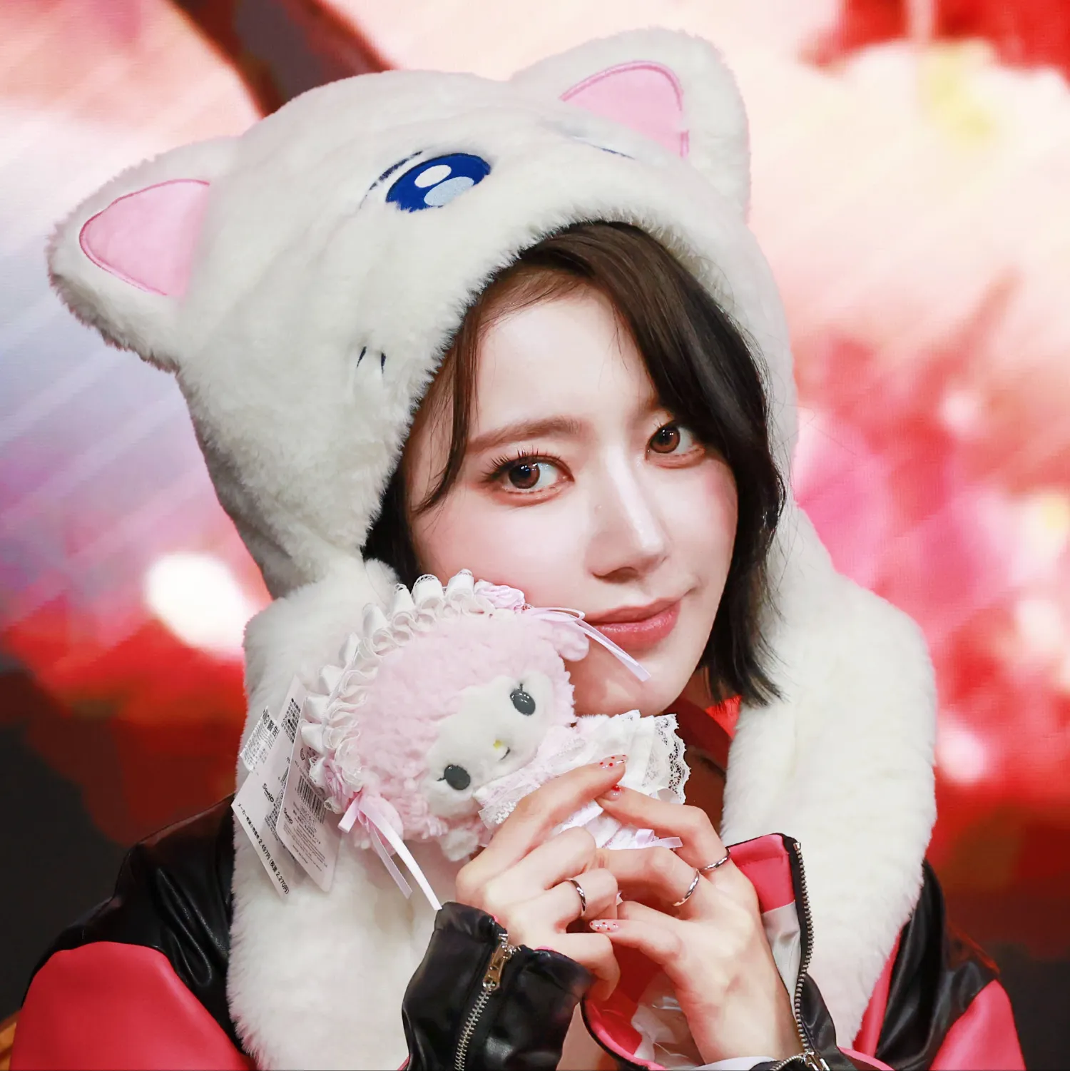 사쿠라 (르세라핌) 최근 활동샷