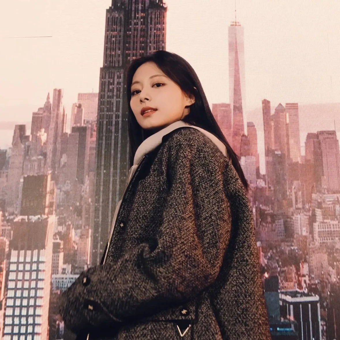 Momen yang diabadikan oleh penggemar Tzuyu (TWICE)