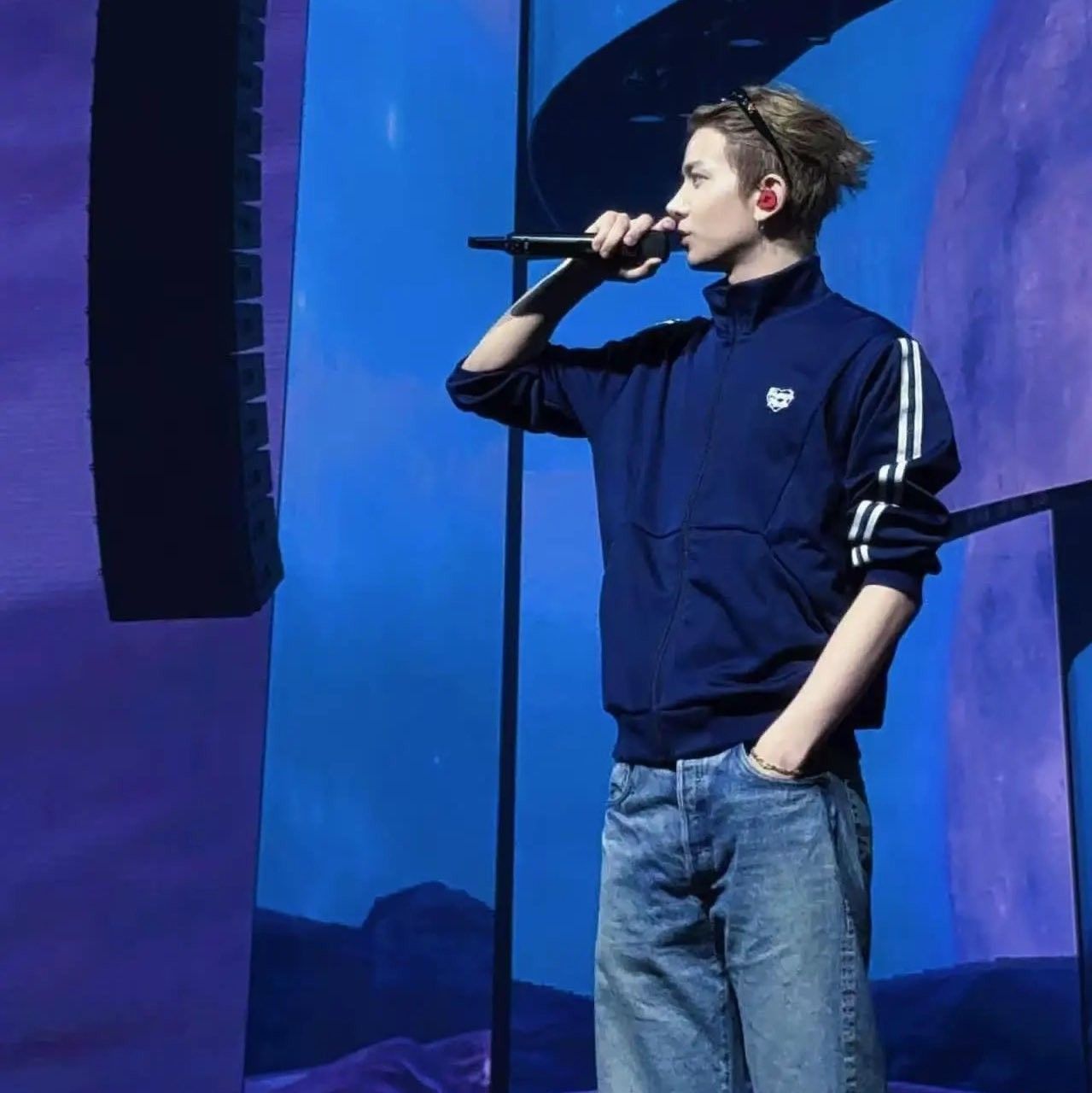 Recent activity shot of Heeseung (ENHYPEN)